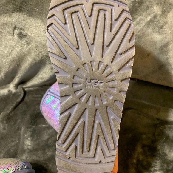 Purple sequins uggs - Picture 4 of 5